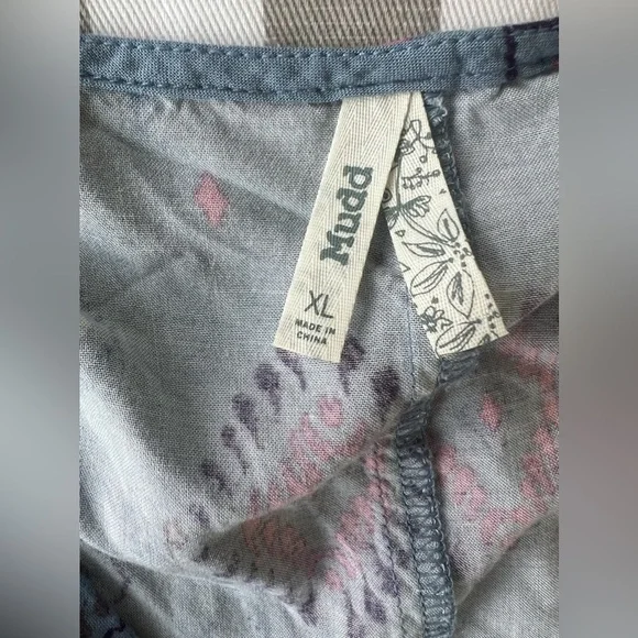 4/$20 🦋 Vintage Y2K 90s Mud Tie Front Crop Top Blouse XL - Picture 5 of 8